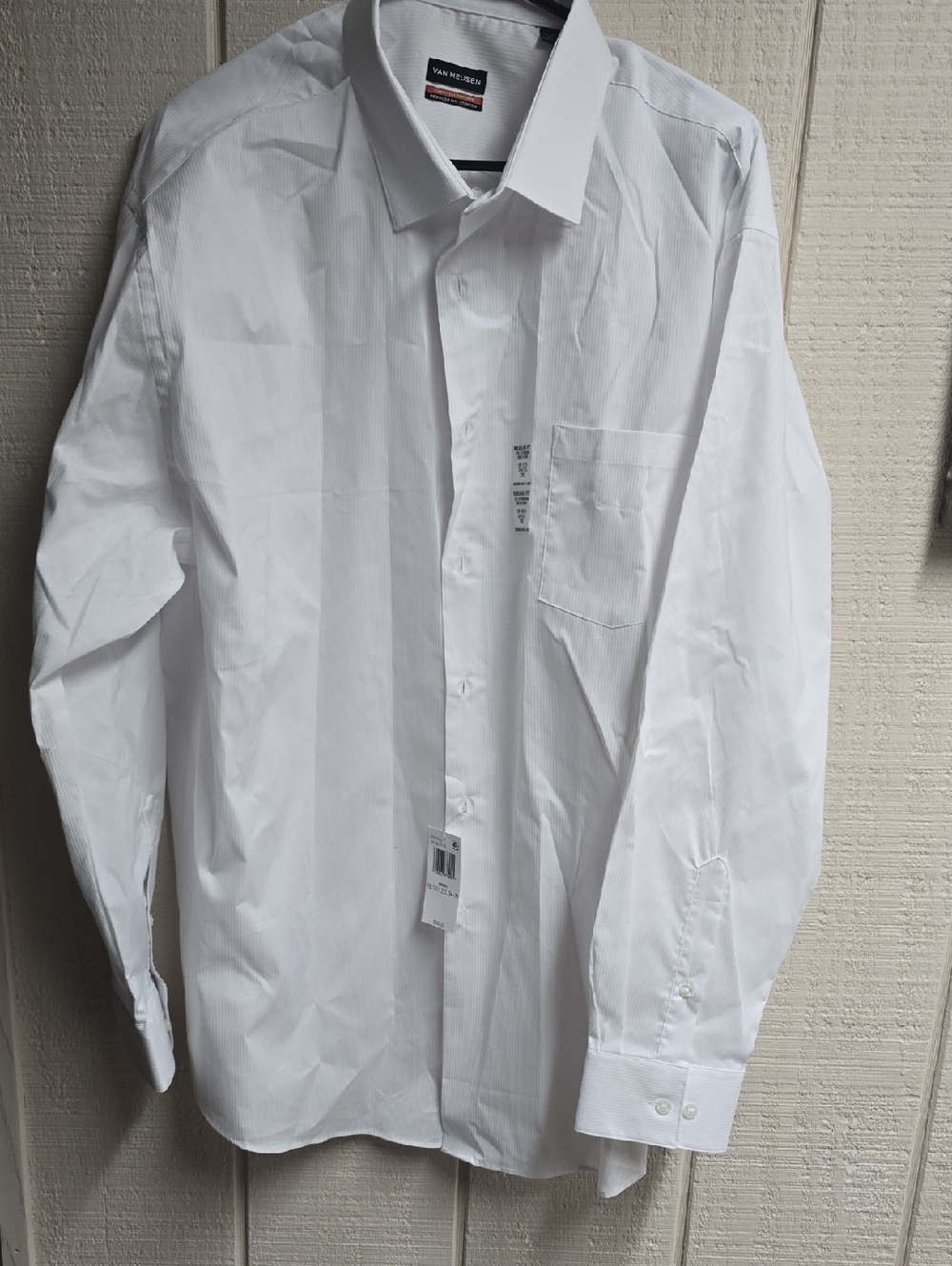 Van Heusen White Men's Long-Sleeve Button-Up Dress Shirt
